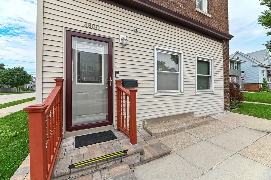 3800 E Pulaski AVENUE, Cudahy, WI 53110 - #2