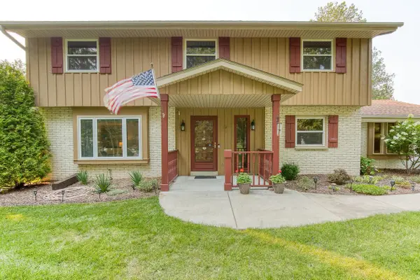 S64W12622 Tennyson LANE, Muskego, WI 53150