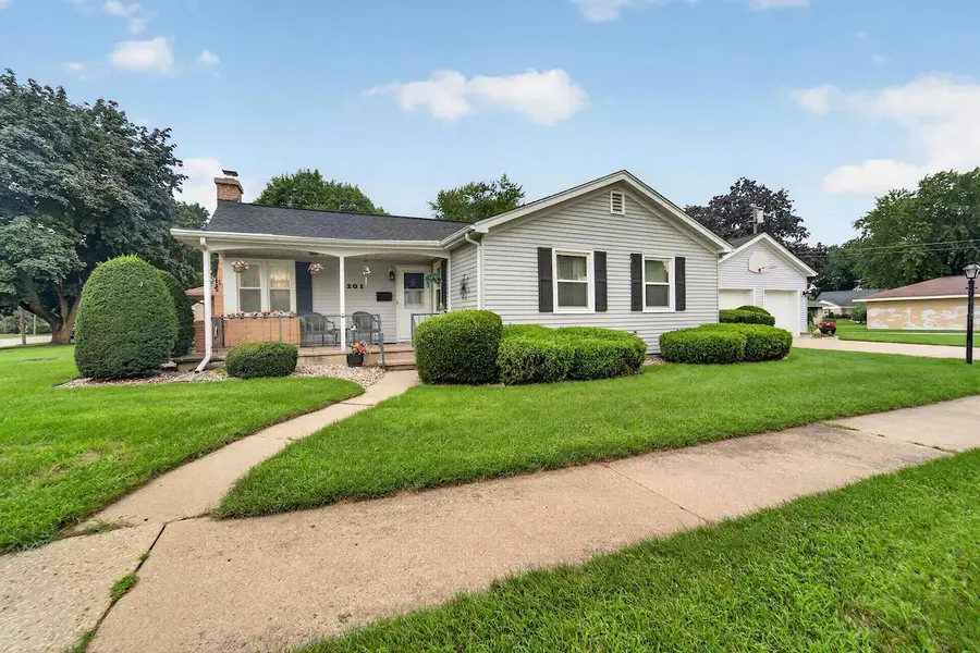 201 N Oakland AVENUE, Burlington, WI 53105 - #2