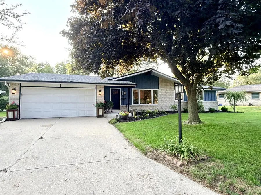 5938 Sugarbush LANE, Greendale, WI 53129 - #3