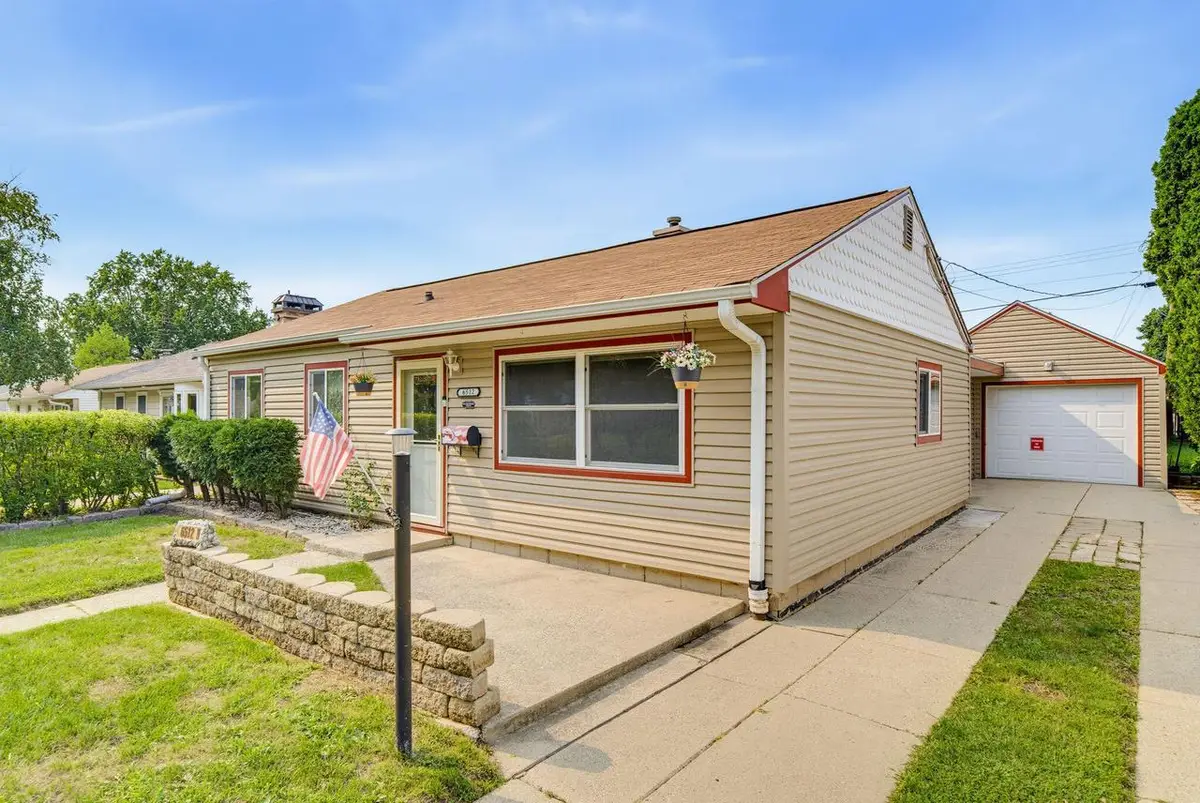6512 W Euclid AVENUE, Milwaukee, WI 53219 - #1