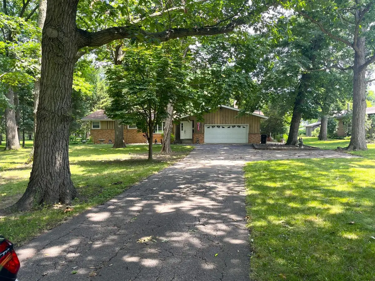 9823 256th AVENUE, Salem, WI 53168 - #1