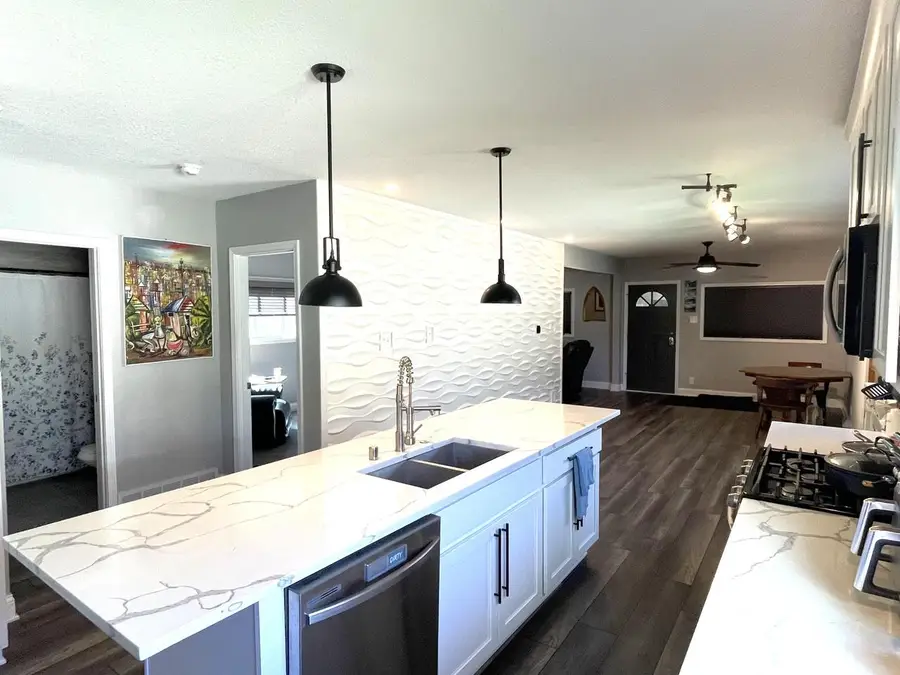 1301 E Seeley STREET, Milwaukee, WI 53207 - #3