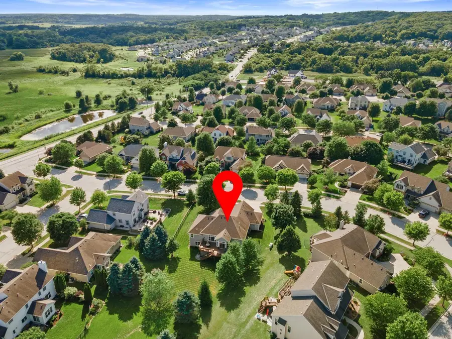 115 Howell AVENUE, Waukesha, WI 53188 - #2