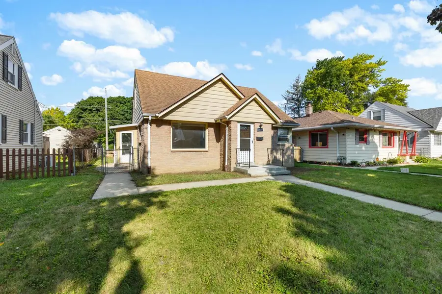 3449 N 77th STREET, Milwaukee, WI 53222 - #2