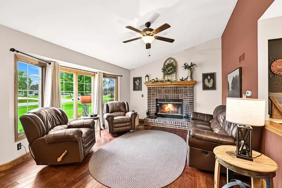28941 Golden CIRCLE, Waterford, WI 53185 - #3