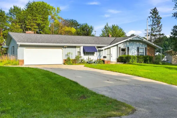 4560 Imperial DRIVE, Brookfield, WI 53045