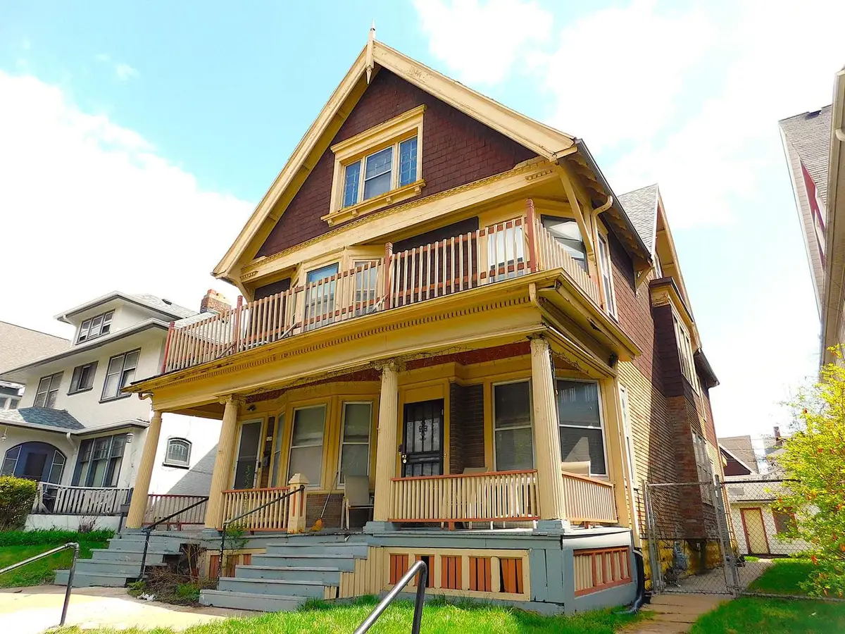 526 N 32nd STREET #528, Milwaukee, WI 53208 - #1