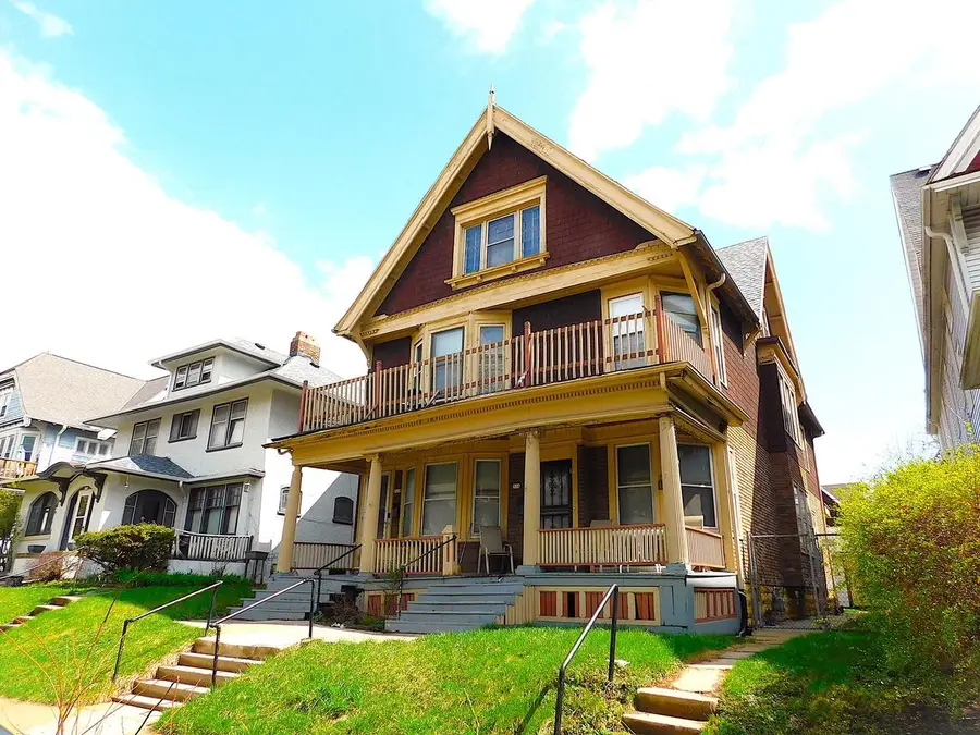 526 N 32nd STREET #528, Milwaukee, WI 53208 - #2