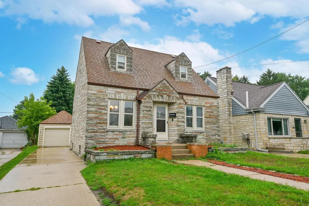 1828 E Eden PLACE, Saint Francis, WI 53235 - #1