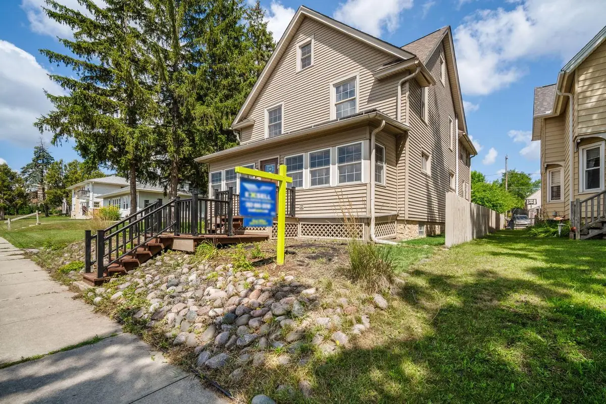 N88W16226 Park BOULEVARD, Menomonee Falls, WI 53051 - #1