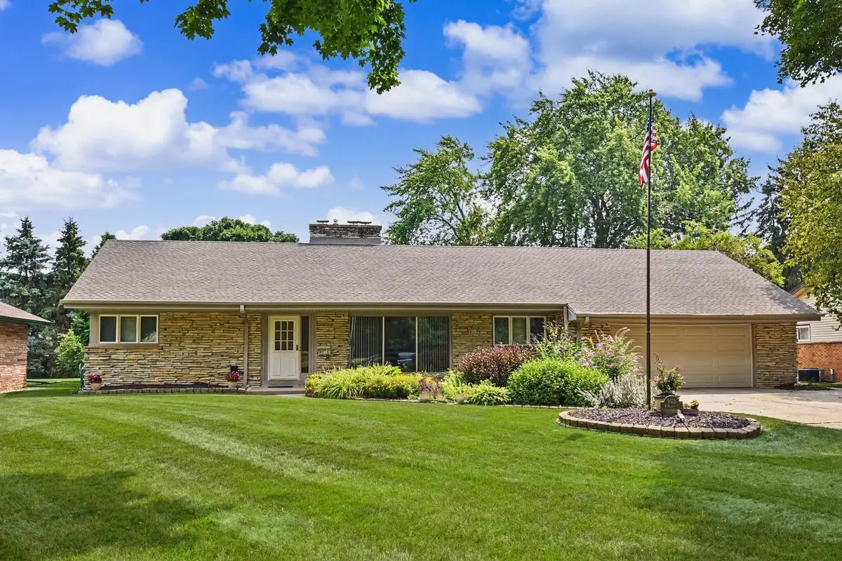 9515 W Hadley STREET, Milwaukee, WI 53222 - #1