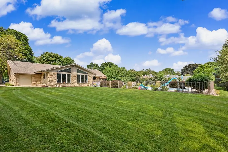 9515 W Hadley STREET, Milwaukee, WI 53222 - #3