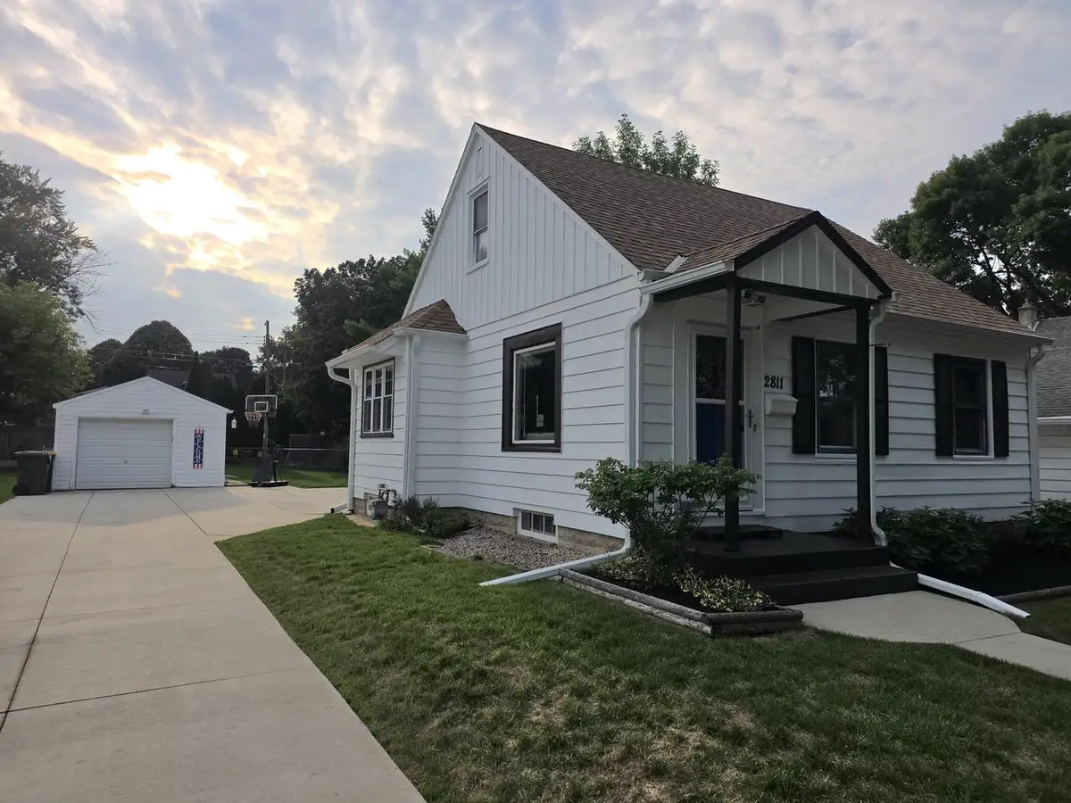 2811 S 88th STREET, West Allis, WI 53227 - #1