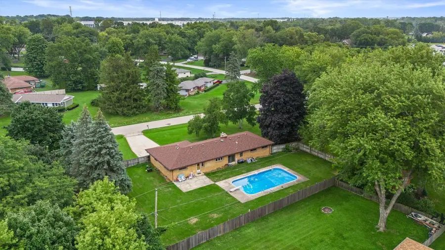 N56W15799 Bette DRIVE, Menomonee Falls, WI 53051 - #3