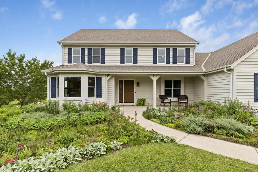 W248S6006 Deerfield CIRCLE, Waukesha, WI 53189 - #2