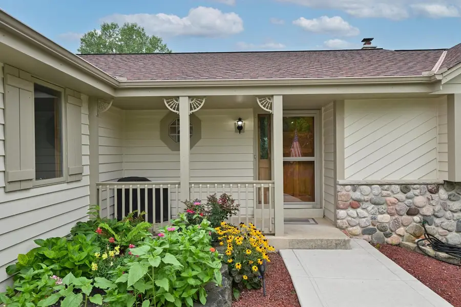 27346 Foxhaven DRIVE, Waterford, WI 53185 - #3