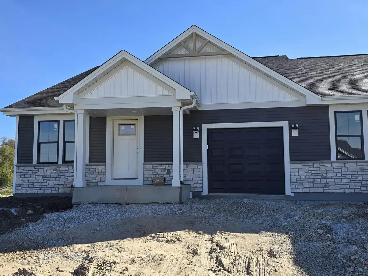 W219N16314 Jasmine COURT, Jackson, WI 53037 - #1