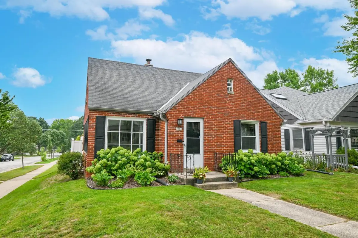 2603 N 66th STREET, Wauwatosa, WI 53213 - #1