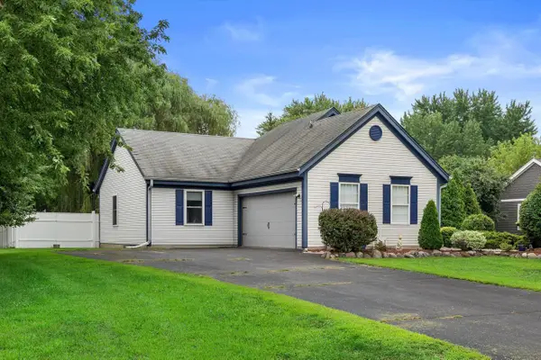160 Cramer AVENUE, Dousman, WI 53118