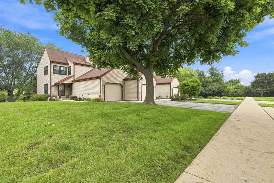 8141 S 88th STREET, Franklin, WI 53132 - #2