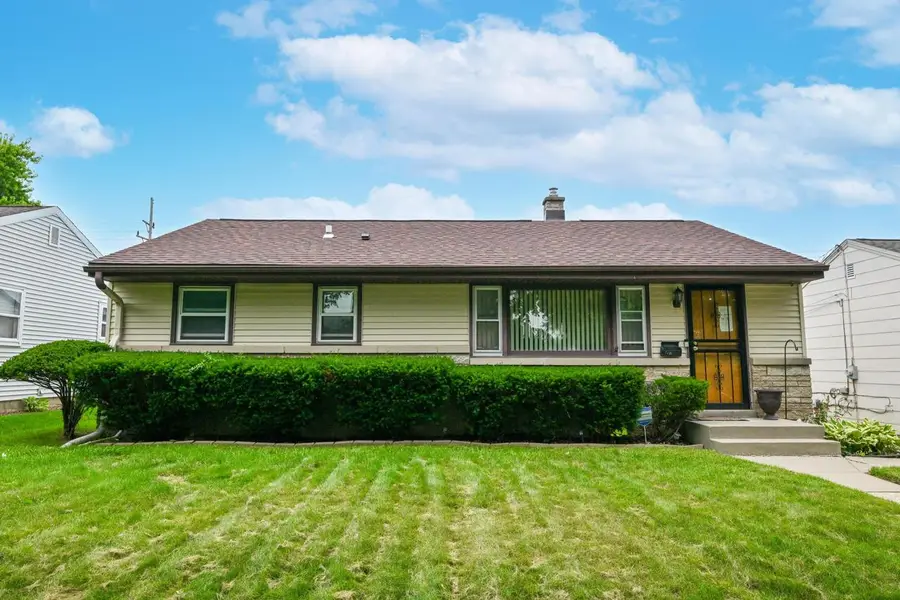 7722 W Kathryn AVENUE, Milwaukee, WI 53218 - #2