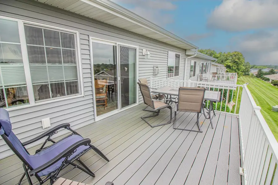 1246 Fieldstone DRIVE #2, Hartford, WI 53027 - #3