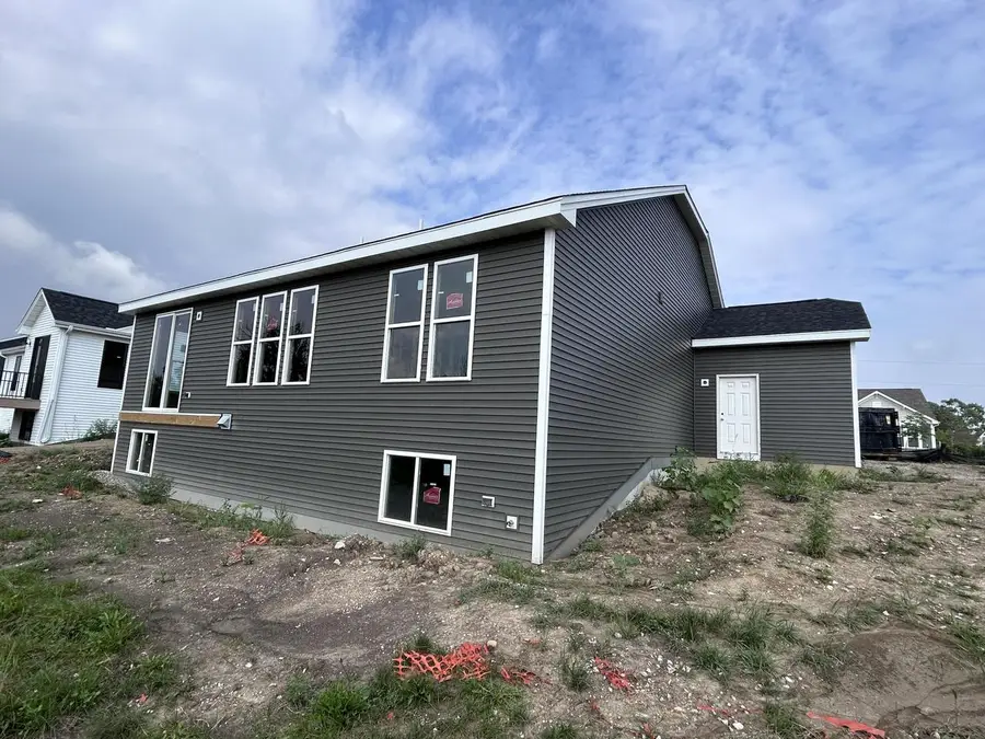 9589 S Sophia COURT, Franklin, WI 53132 - #2
