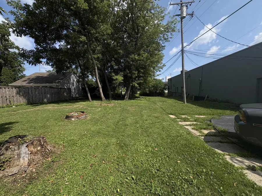 5419 S 108th STREET, Hales Corners, WI 53130 - #2