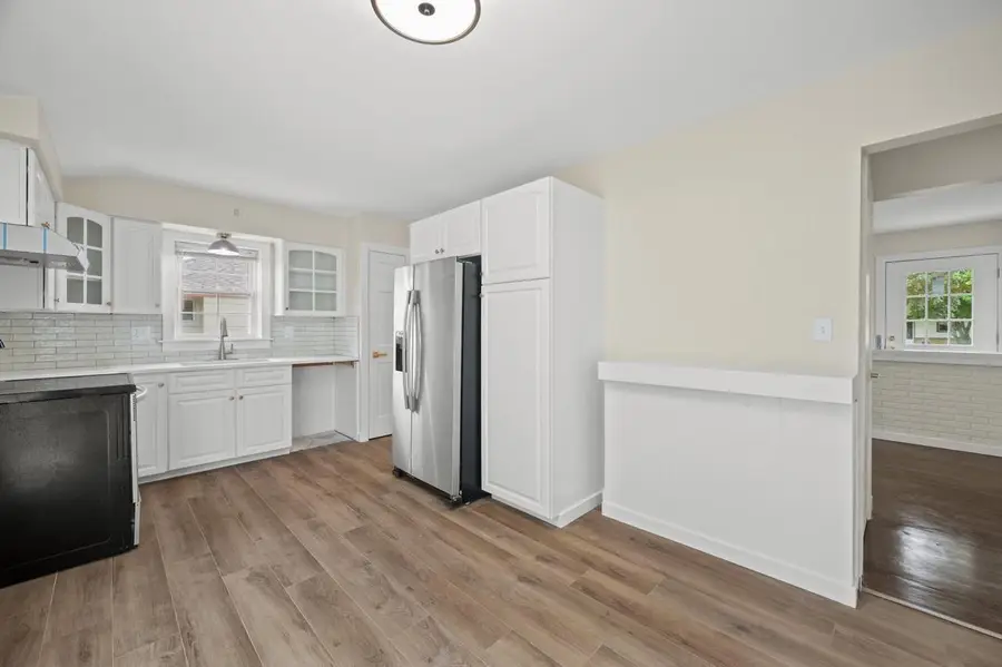 8034 W Tesch AVENUE, Milwaukee, WI 53220 - #3