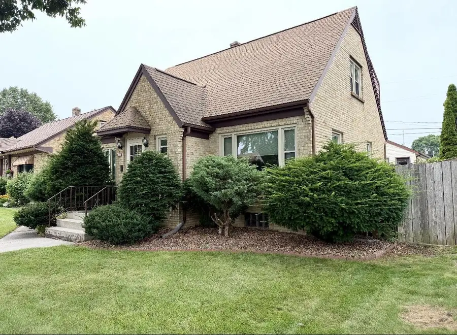 1712 S 17th STREET, Sheboygan, WI 53081 - #3