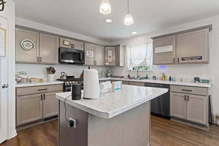 906 Ridge COURT, Watertown, WI 53094 - #2