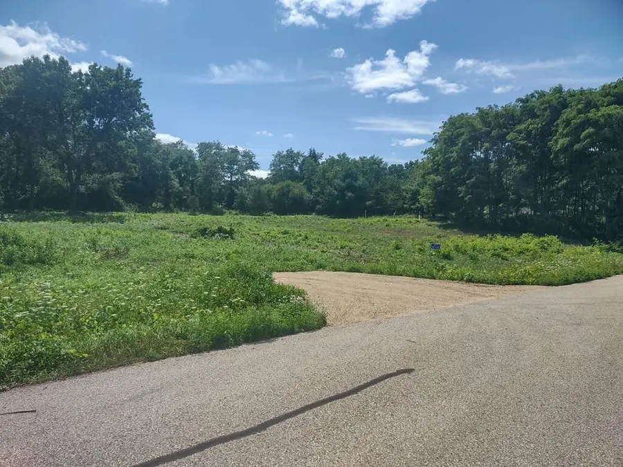 W2765 APPLE LANE, Green Lake, WI 54941 - #2