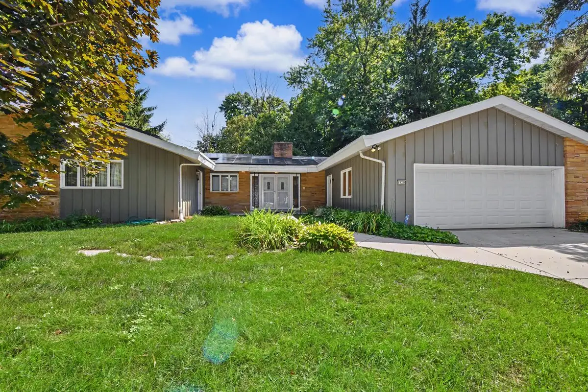 6920 N Beech Tree DRIVE, Glendale, WI 53209 - #1