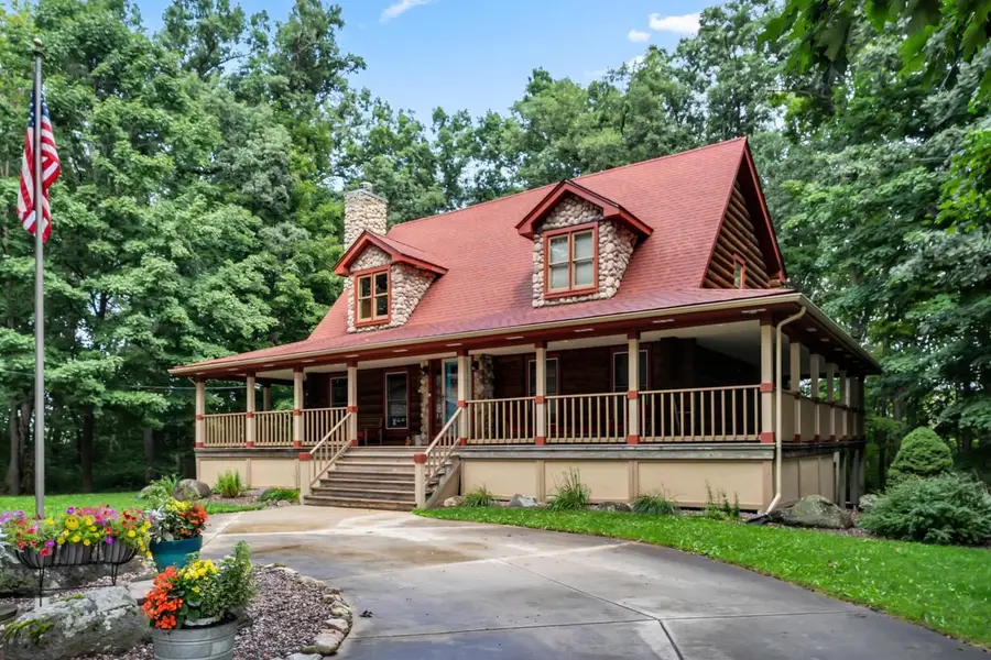 1541 N English Settlement AVENUE, Burlington, WI 53105 - #3