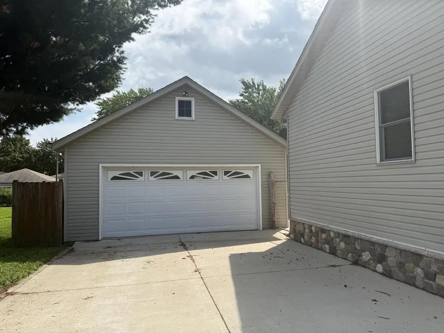 357 Wainwright AVENUE, Burlington, WI 53105 - #3