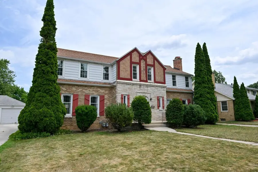 616 N 104th STREET #618, Wauwatosa, WI 53226 - #3