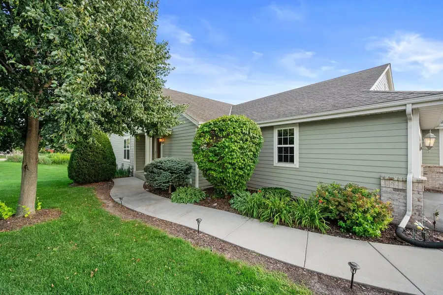 224 Wildflower CIRCLE, Port Washington, WI 53074 - #3