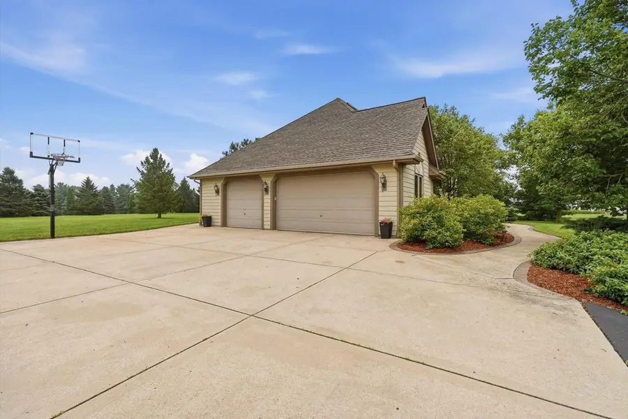 W346S9520 Jericho COURT, Eagle, WI 53119 - #3