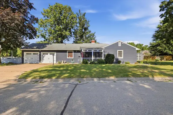 1000 Brewster AVENUE, Beloit, WI 53511