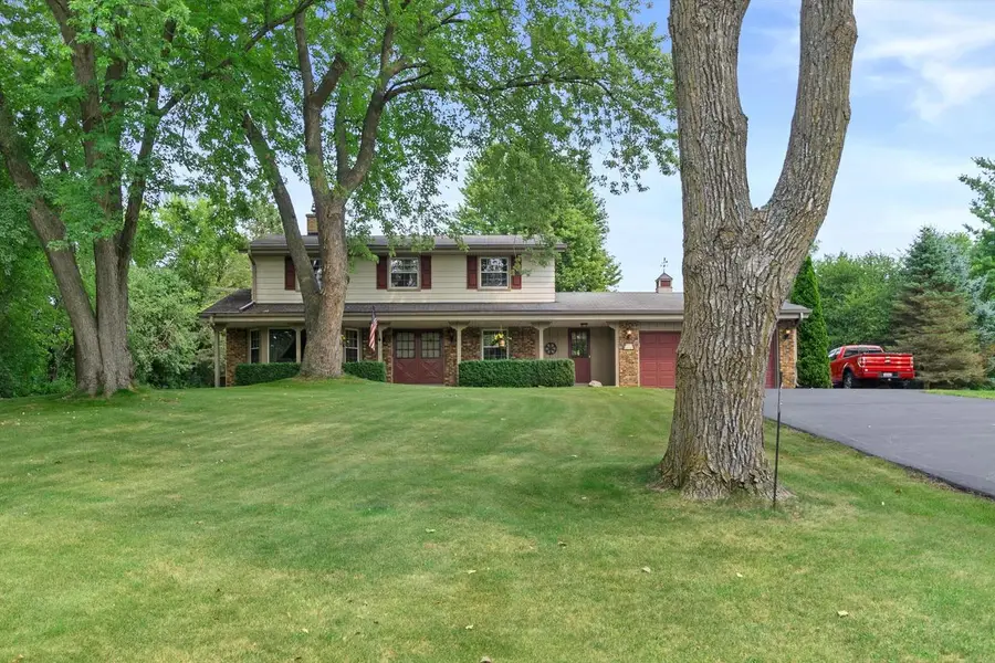 W227S4508 Patricia LANE, Waukesha, WI 53189 - #2