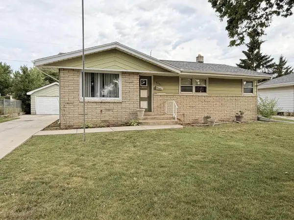 8261 W Daphne STREET, Milwaukee, WI 53223