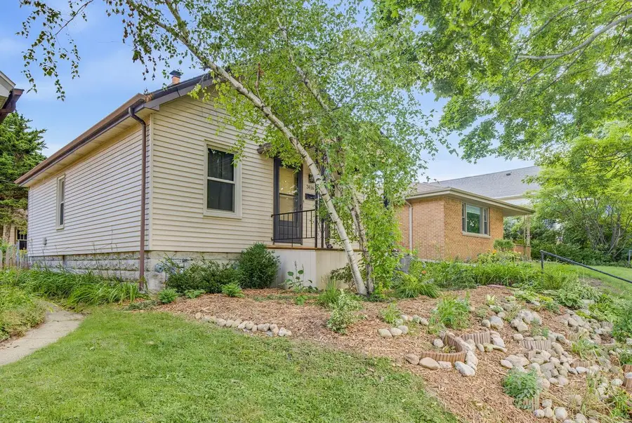 3416 S Quincy AVENUE, Milwaukee, WI 53207 - #3