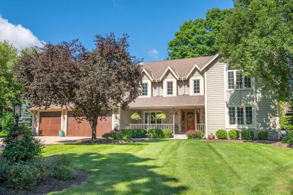 W168N10307 Wildrose LANE, Germantown, WI 53022