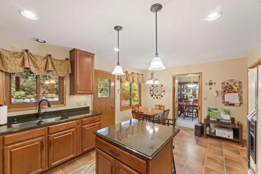 904 Lynne COURT, Waukesha, WI 53186 - #3