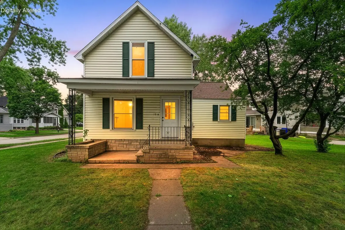 1016 E Vine STREET, Appleton, WI 54911 - #1