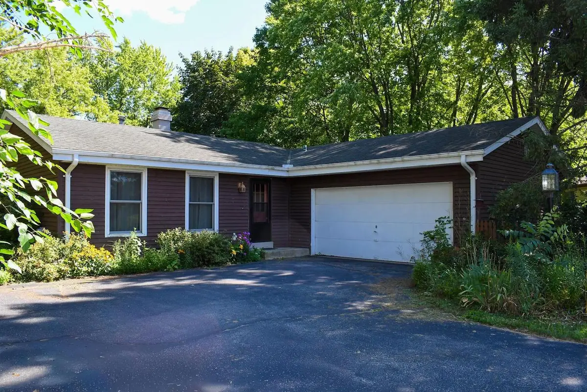 1325 Carlin COURT, Burlington, WI 53105 - #1