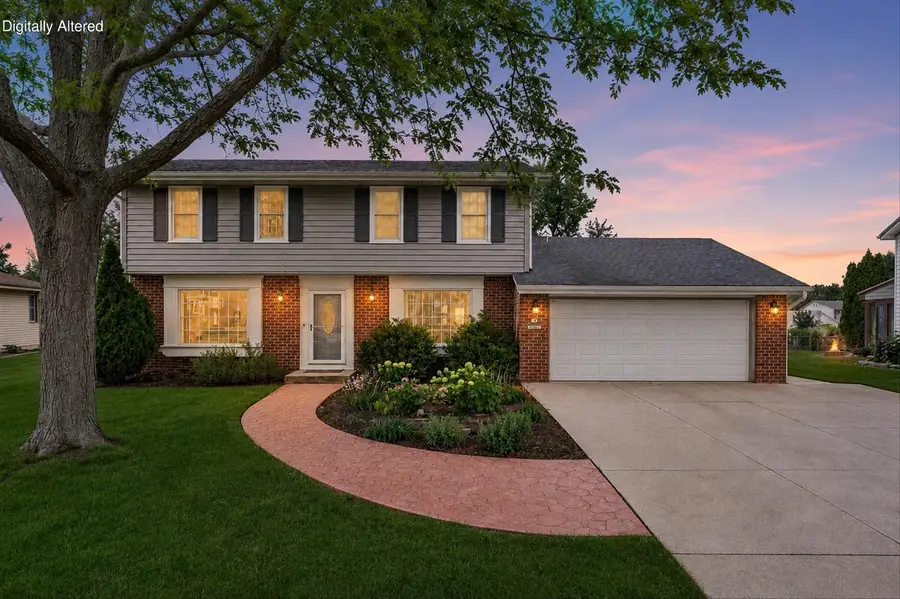 N78W15498 Old Gate ROAD, Menomonee Falls, WI 53051 - #2