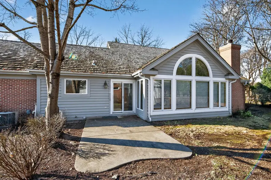 2415 Walnut Grove COURT #B, Brookfield, WI 53005 - #2