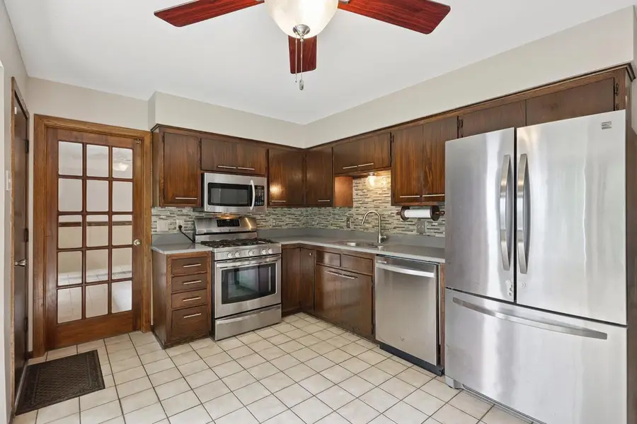 2839 Coventry LANE, Waukesha, WI 53188 - #2